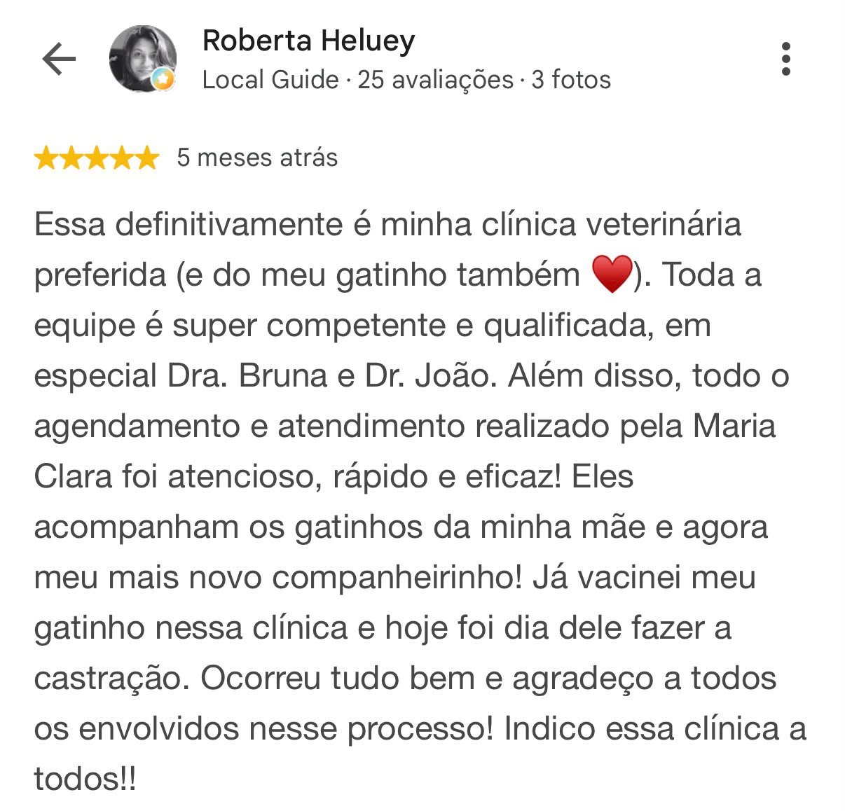 Foto do depoimento de Roberta Heluey no Google, com avaliação de cinco estrelas